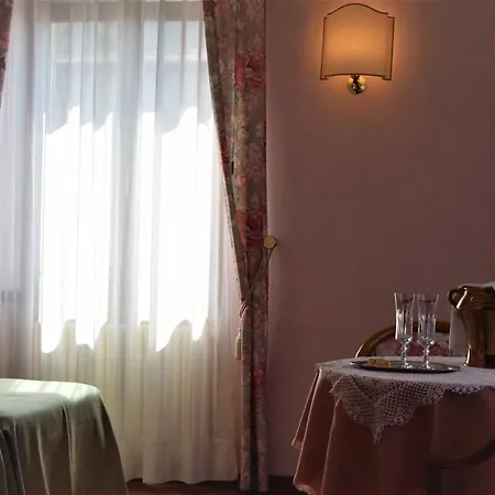 Guest house Torre - Atmosfera Romantica Brenzone sul Garda